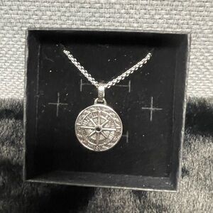🆕 Men’s Silver Compass Pendant Chain/Necklace